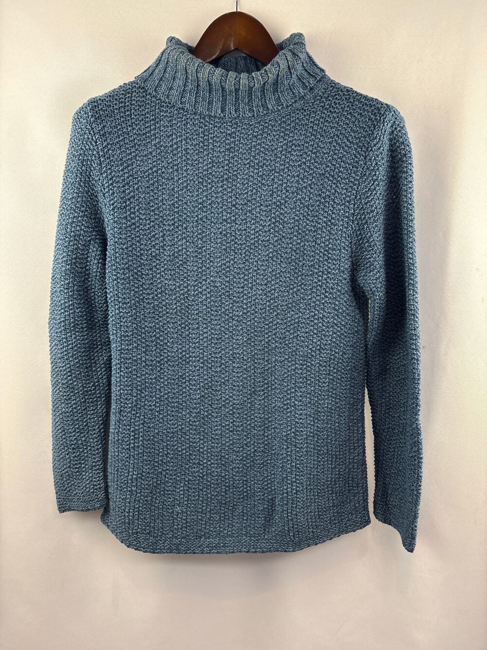 Women’s Liz Claiborne Small Muted Blue Knit Turtleneck